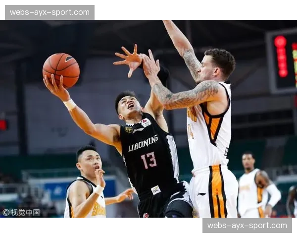 特写:终点线前的逆转,落后车手在最后50米实现反超 特写:终点线前的逆转,落后车手在最后50米实现反超